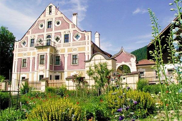 Museo delle arti e tradizioni popolari